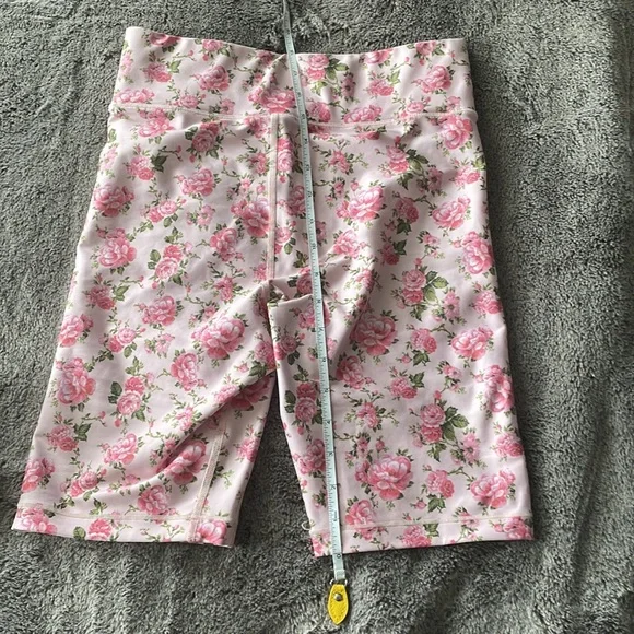 LSF LoveShackFancy x Bandier 💗 Legging Shorts, Size Small - Picture 8 of 8